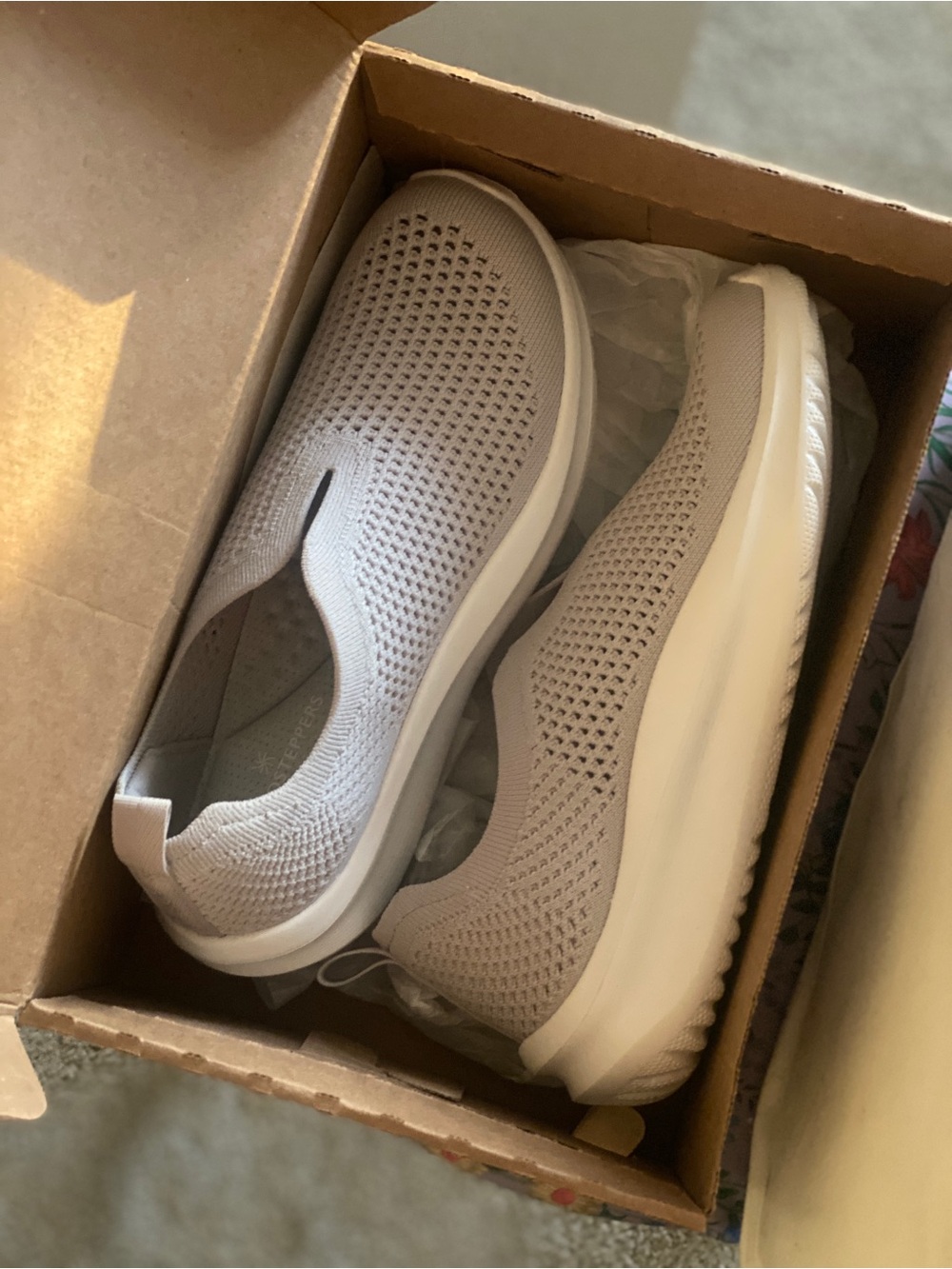 Clarks Women's Slip-On Knit Sneakers - Light Grey